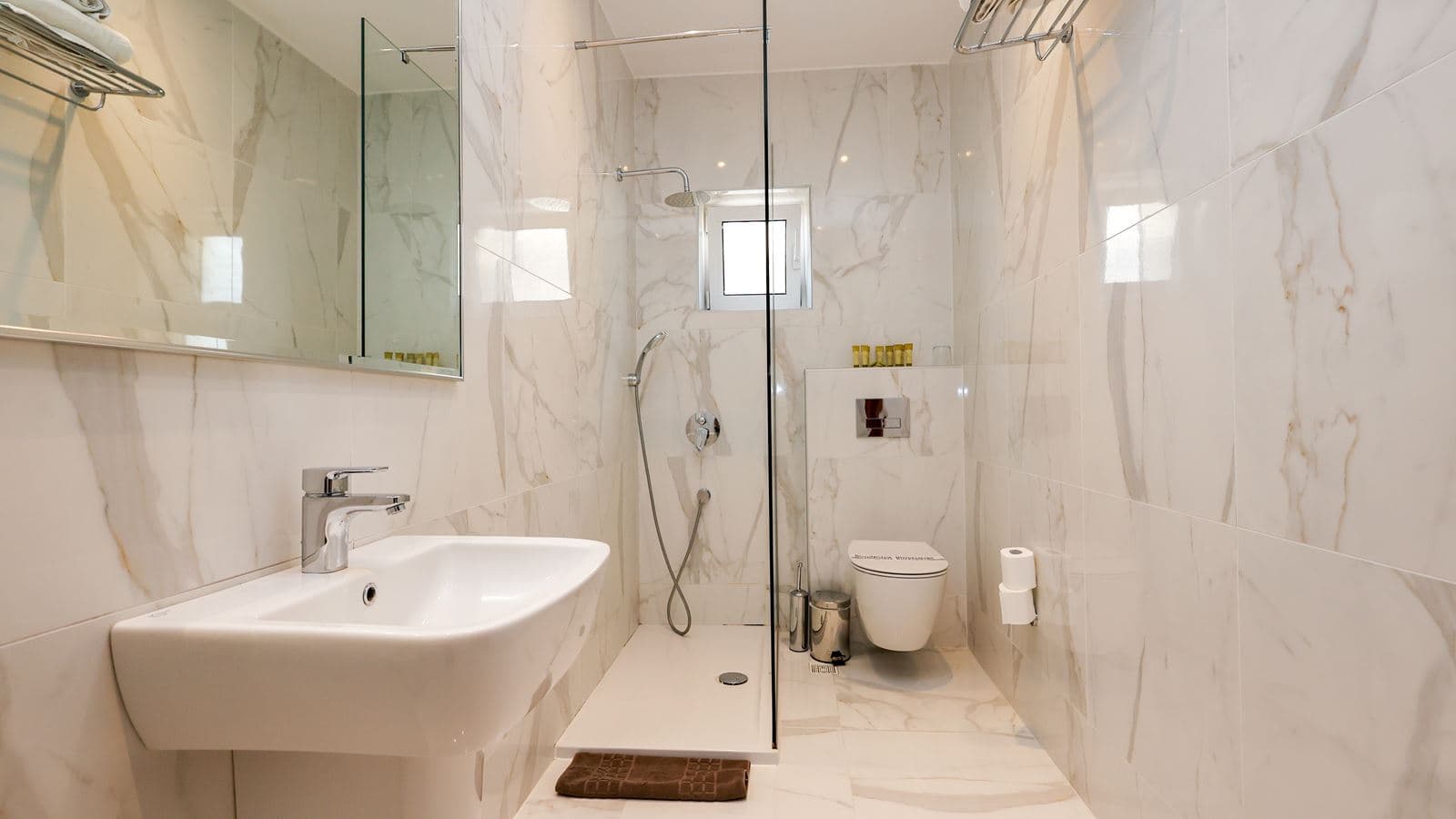 rooms-family-room