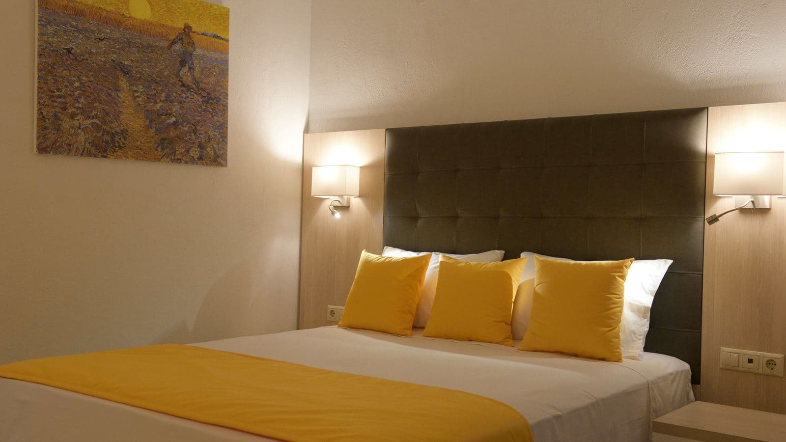 rooms-family-room