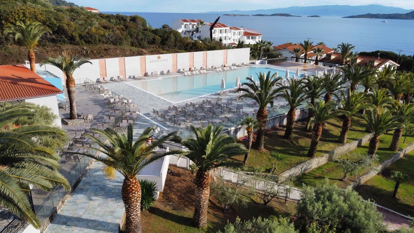 pools-outdoor-pool