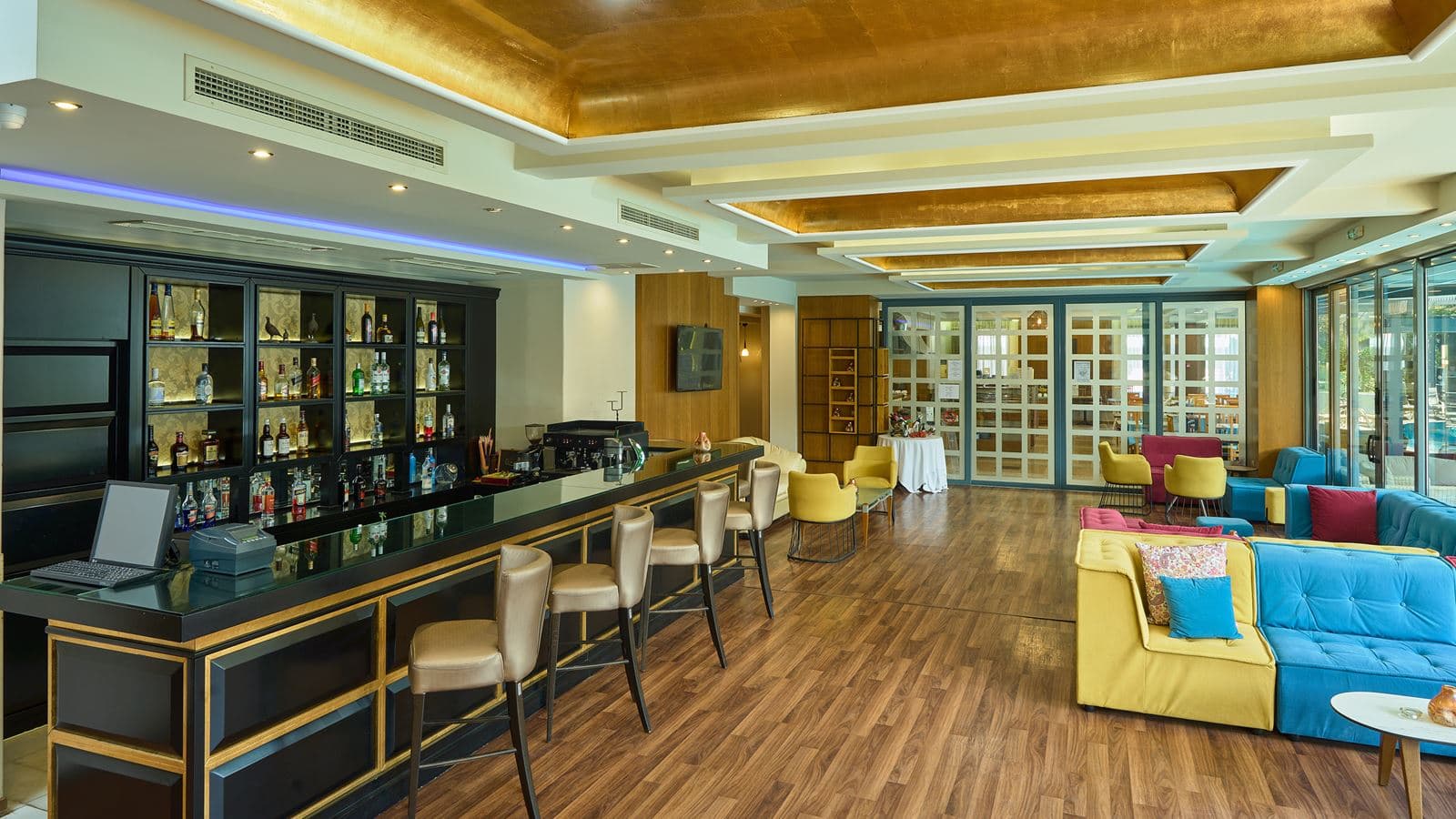 bars-main-bar
