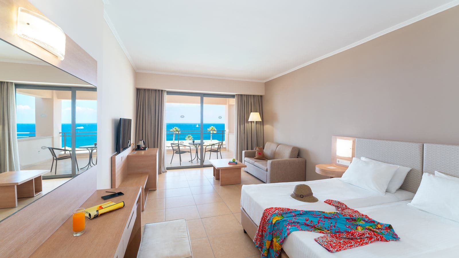 rooms-superior-sea-view-with-balcony-or-terrace