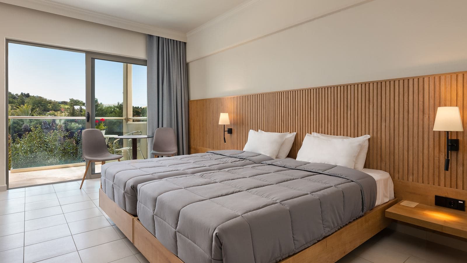 rooms-double-room-garden-view-balcony-or-terrace
