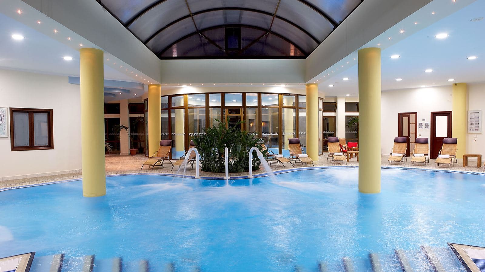 pools-indoor-pool