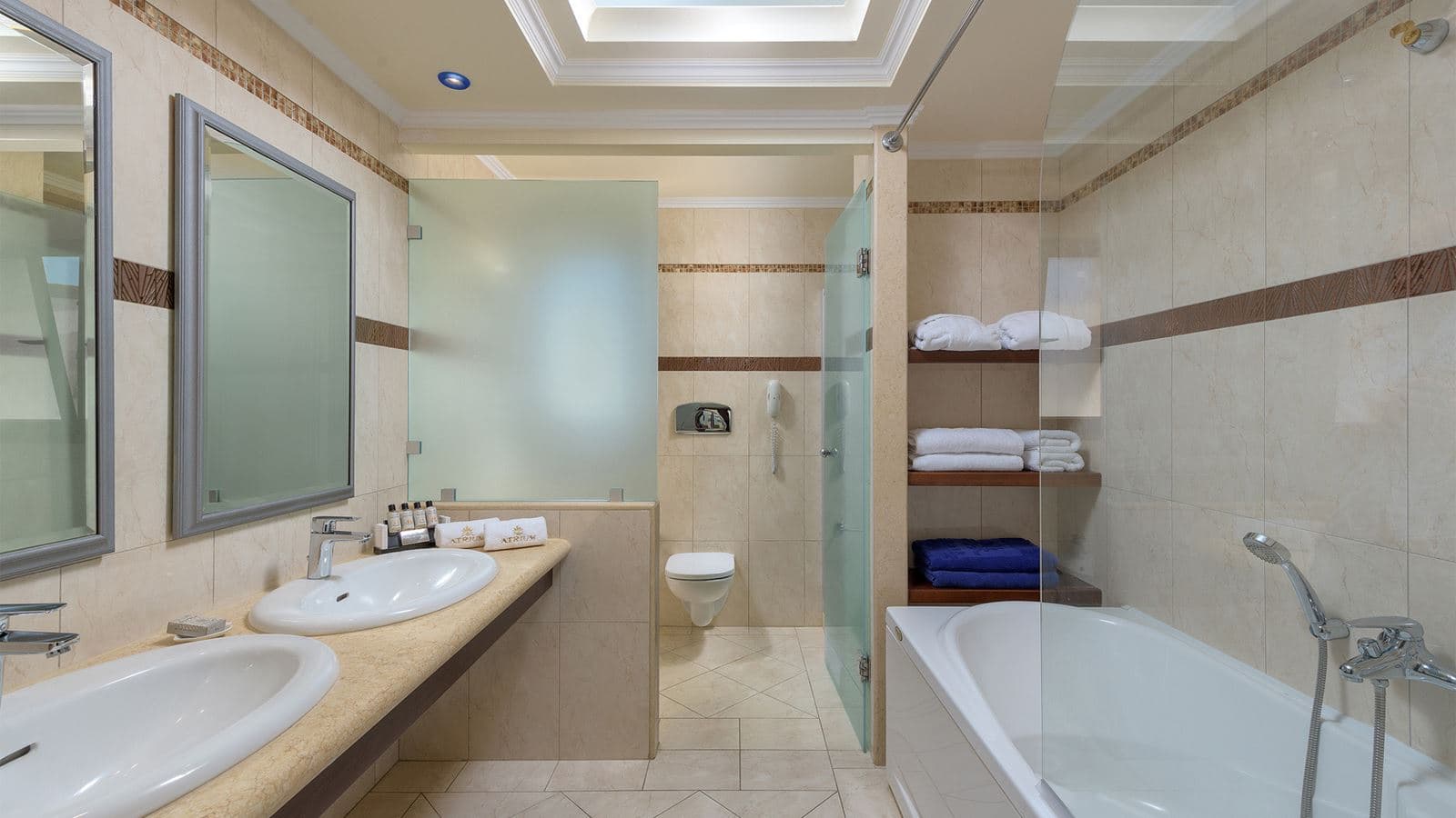 rooms-executive-villa-with-private-pool--signature-collection