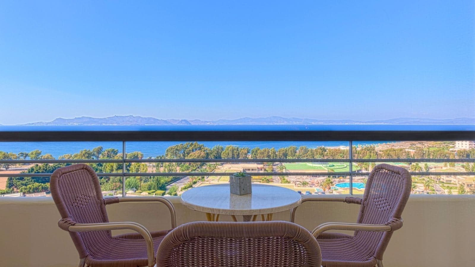 rooms-renovated-twin-sea-view