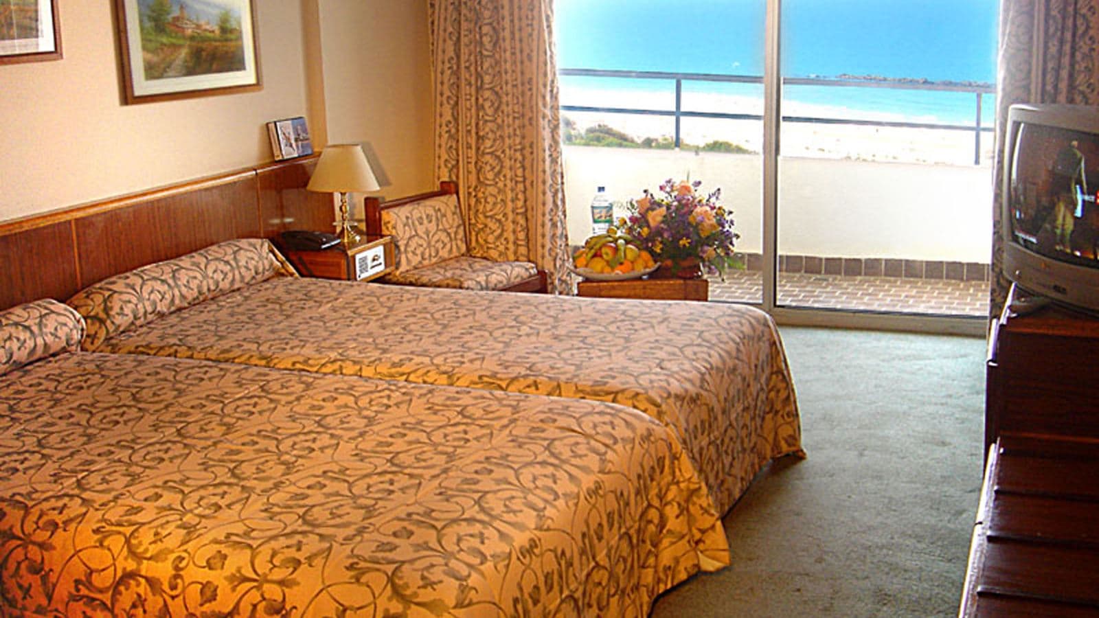 rooms-standard-room