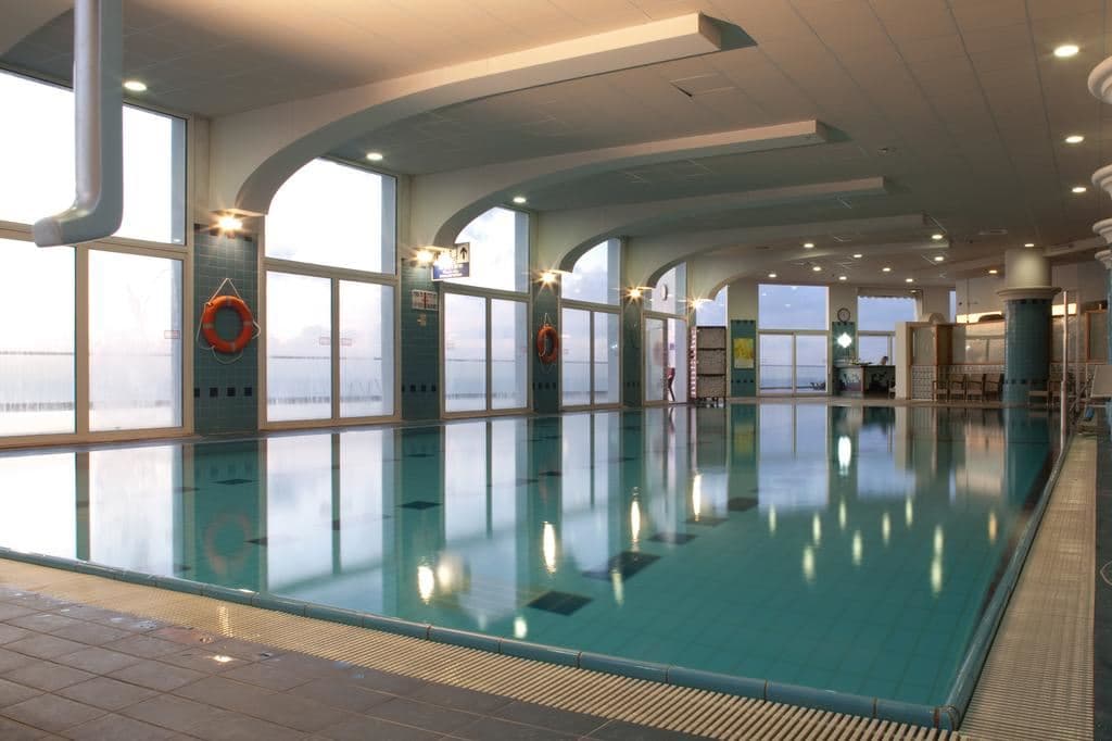 pools-indoor-pool