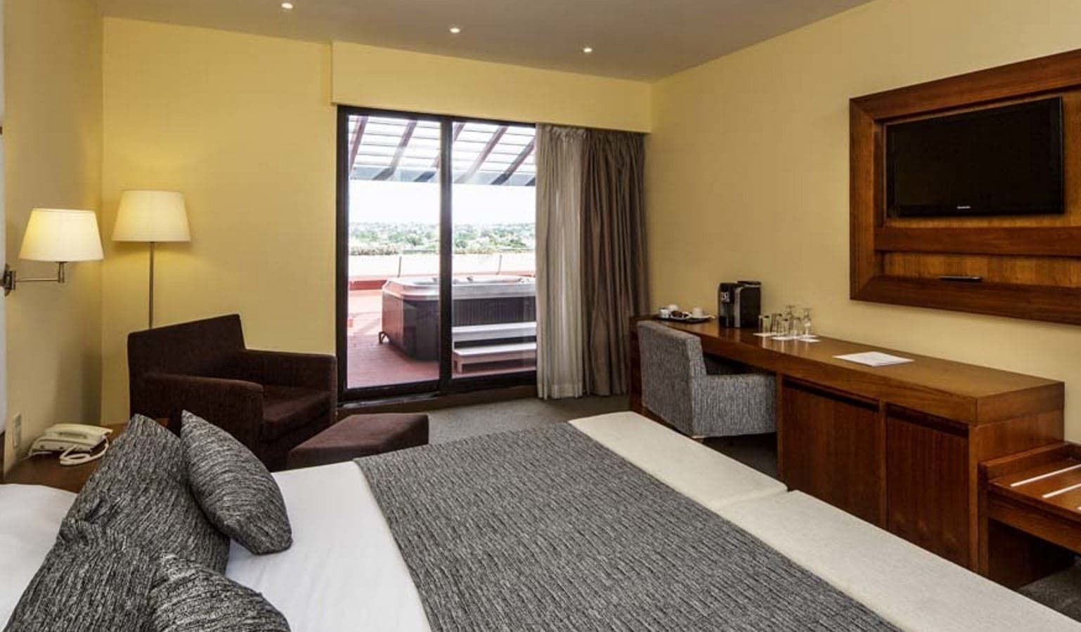 rooms-suite