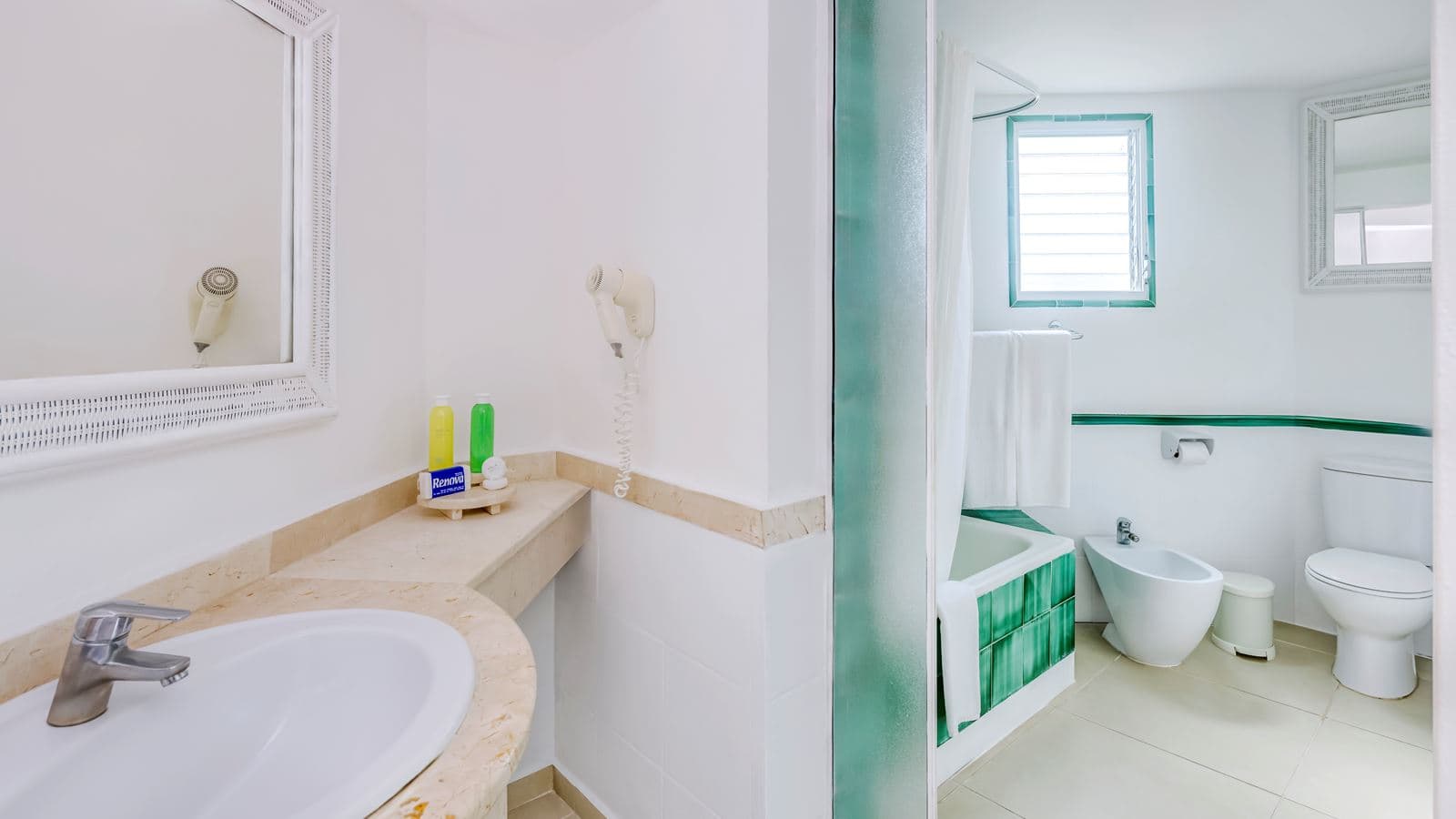 rooms-tryp-room