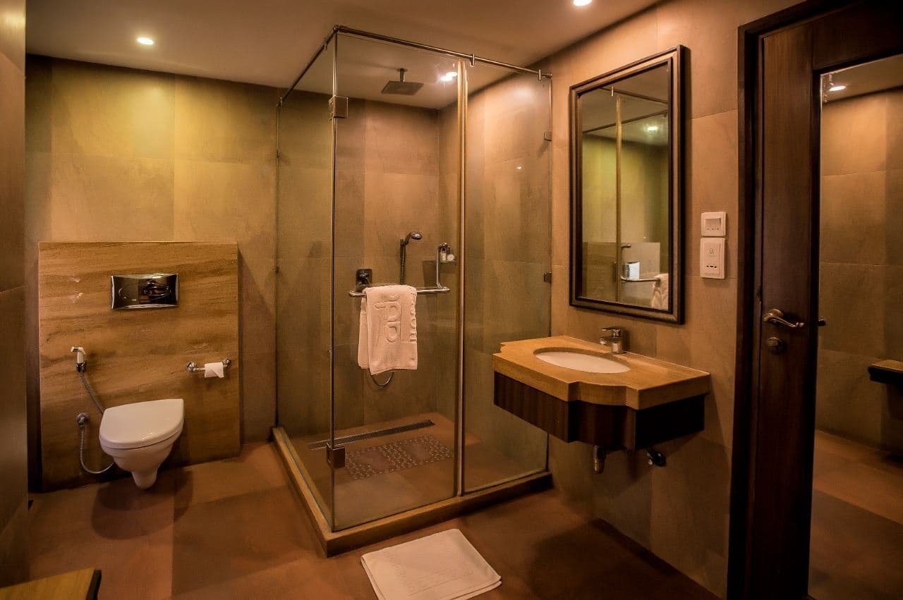 rooms-regency-room