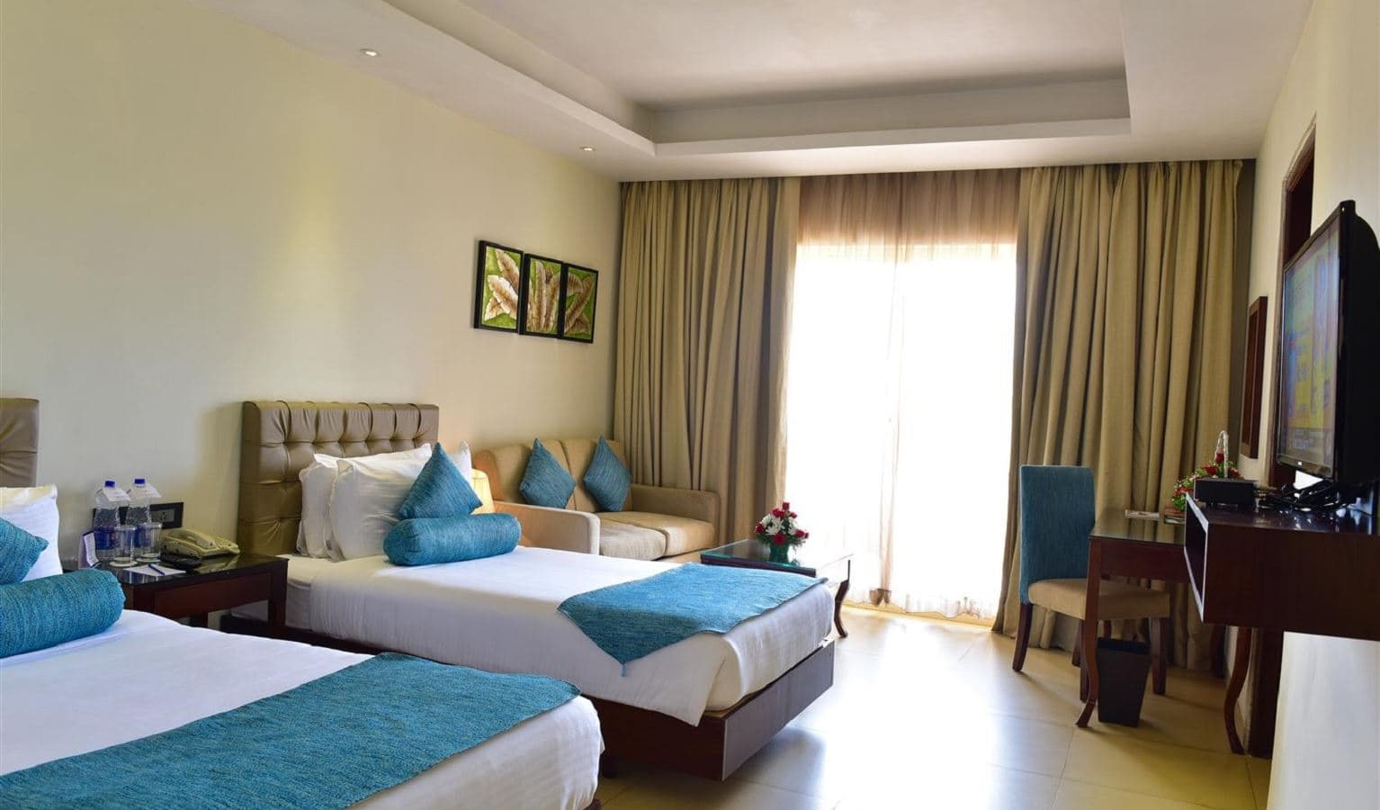 rooms-superior-room