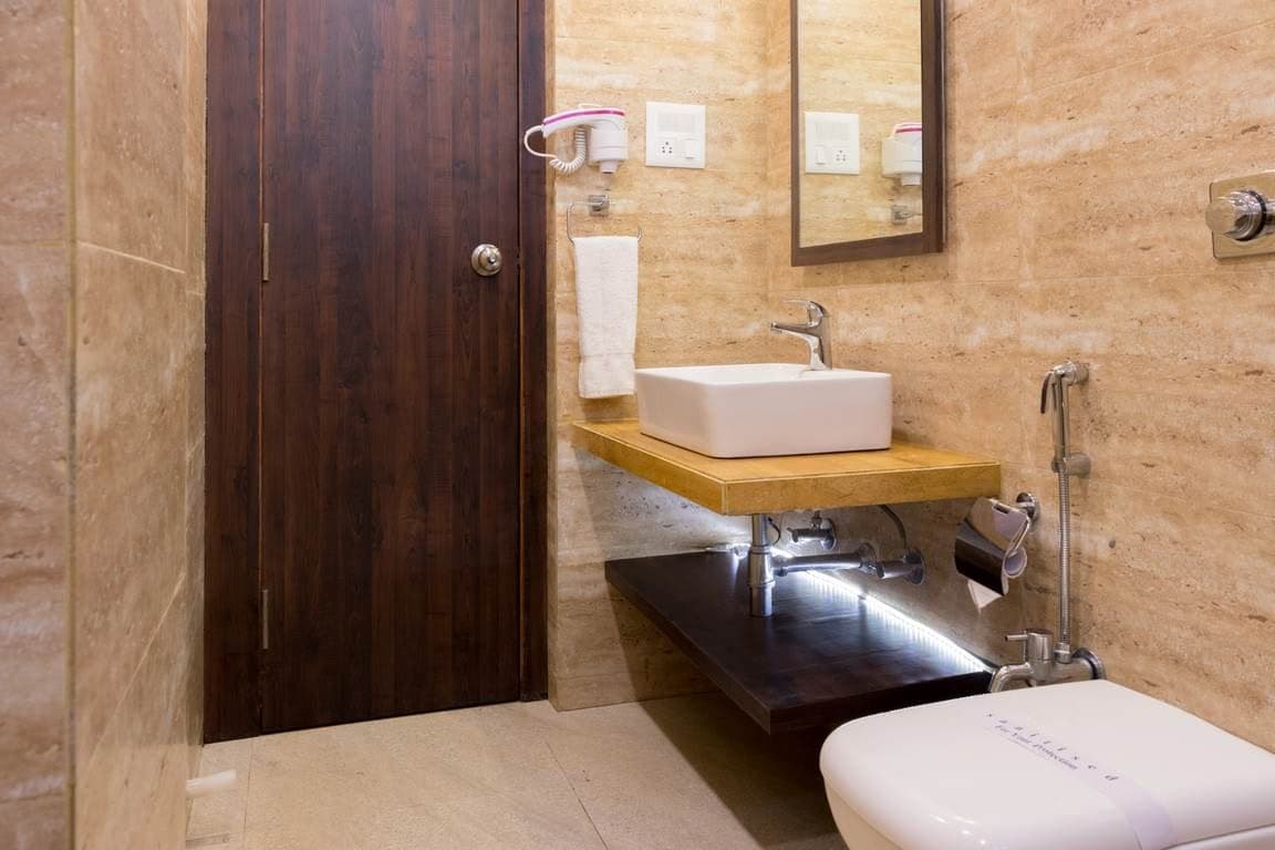 rooms-deluxe-room