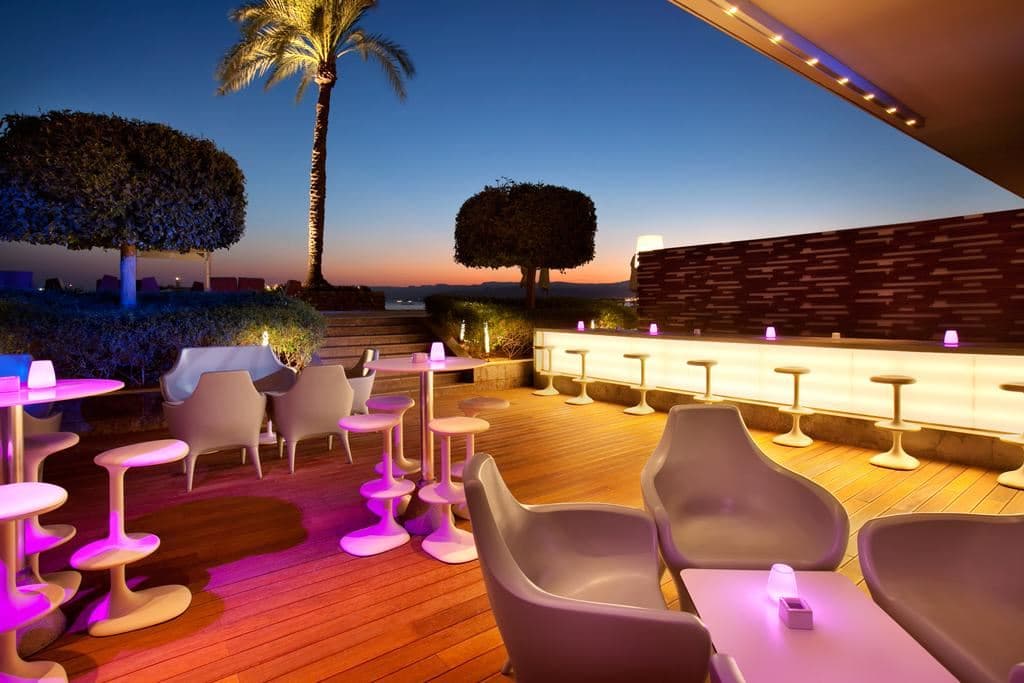 bars-aqua-lounge