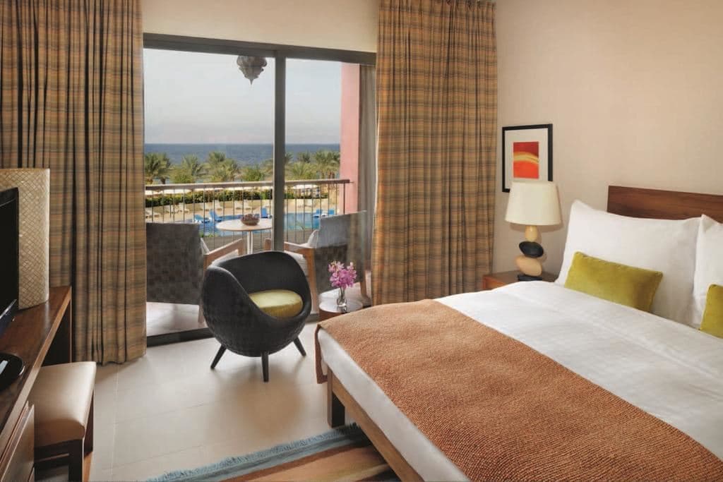 rooms-superior-pool-view-room