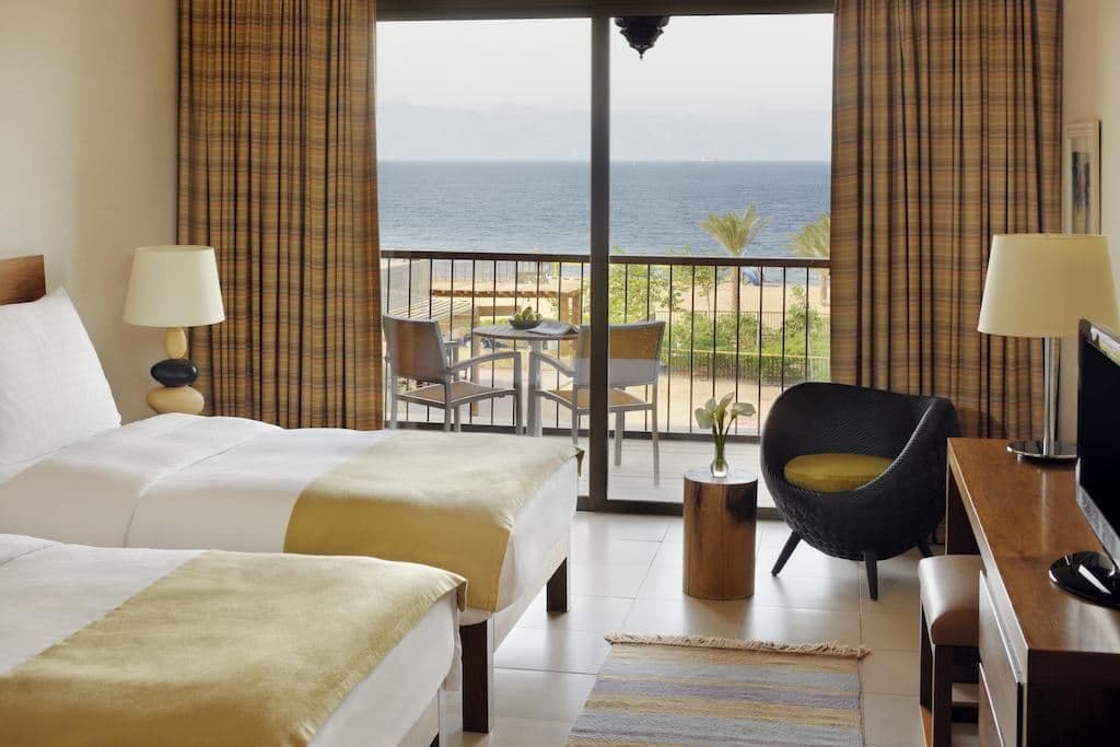 rooms-superior-sea-view-room