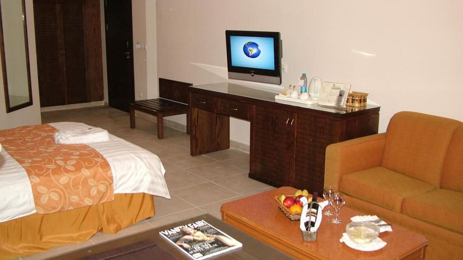 rooms-deluxe-room