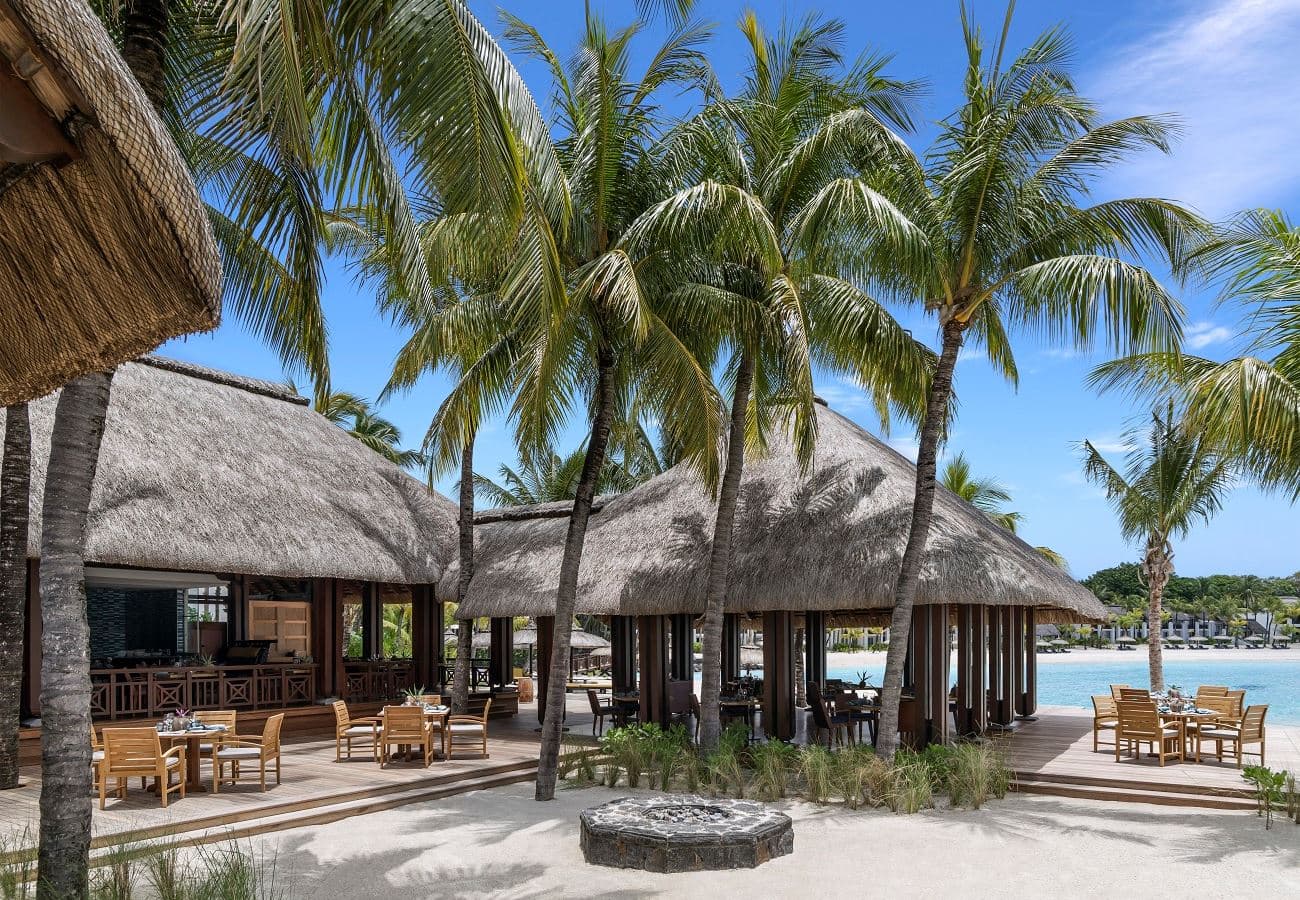 restaurants-republik-beach-club-and-grill