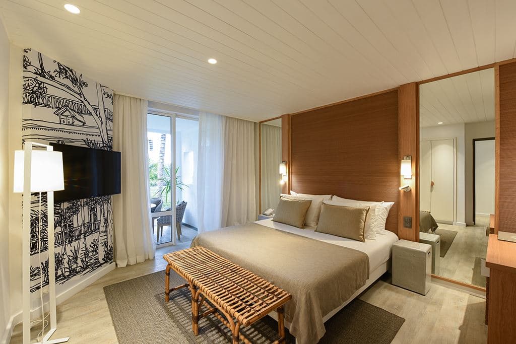 rooms-2-broom-family-apartment