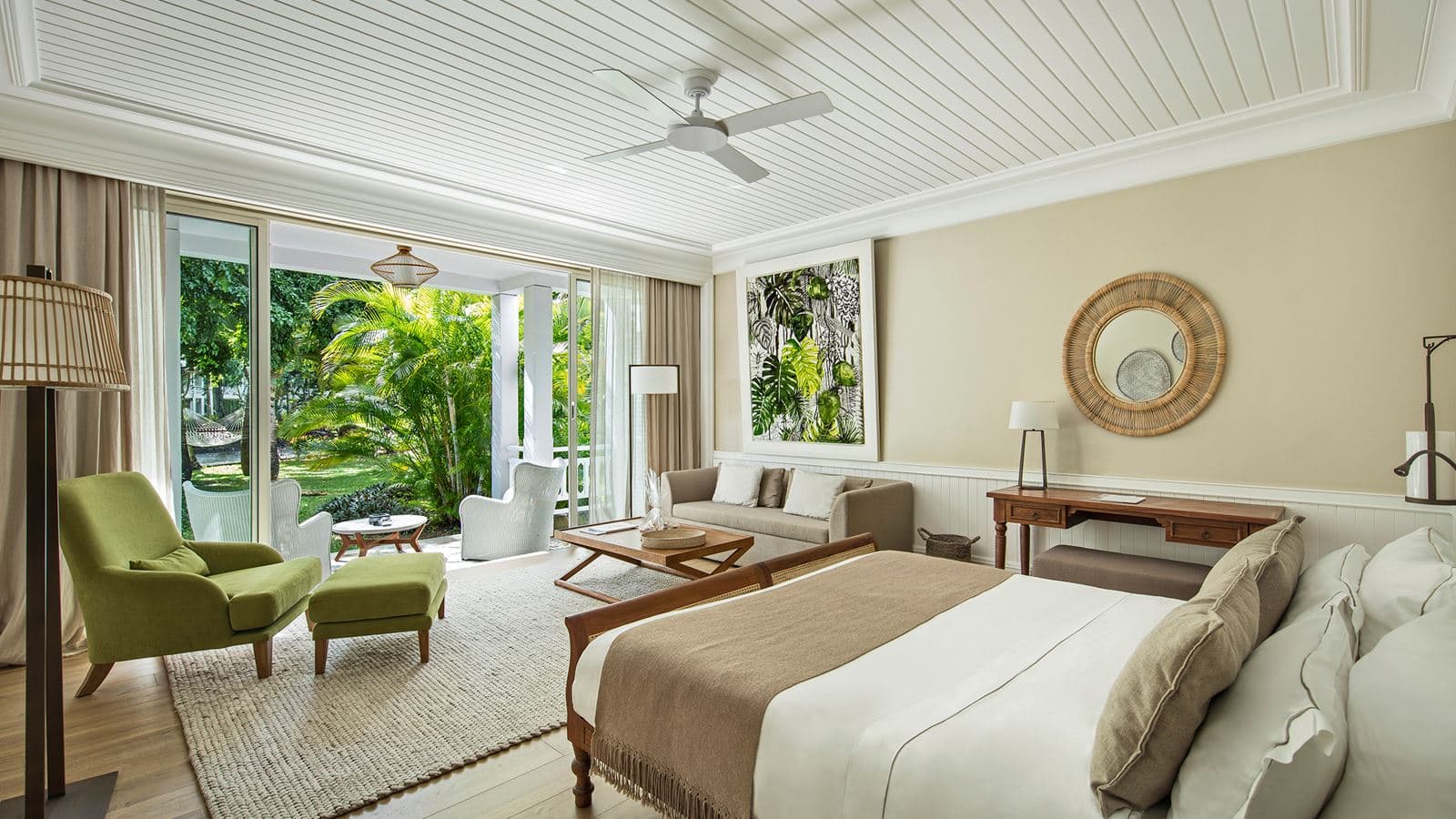 rooms-deluxe-suite