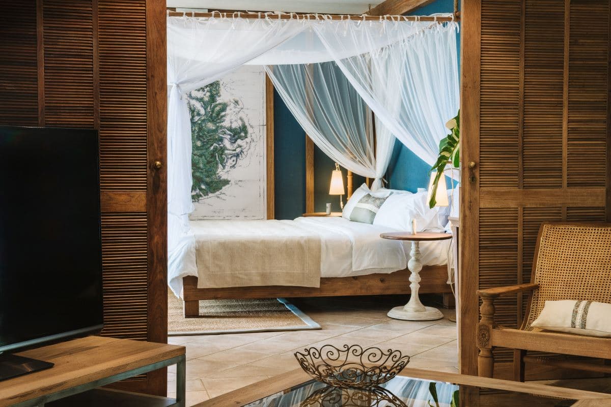 rooms-club-senior-suite