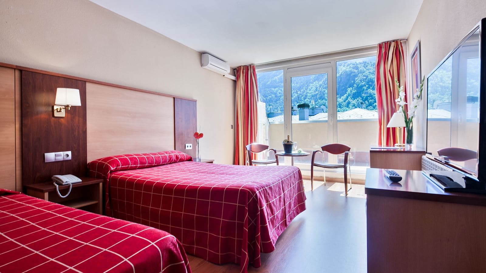 rooms-standard-room