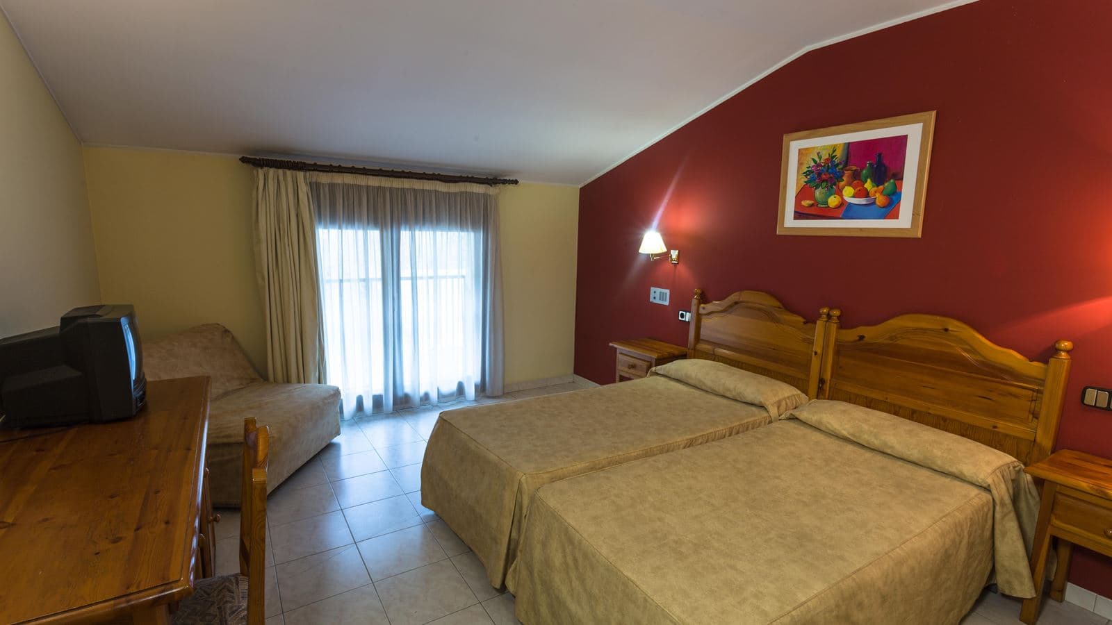 rooms-triple-room