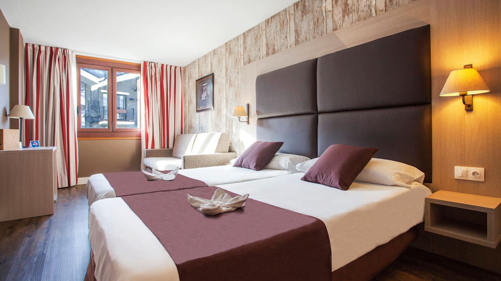 rooms-standard-room