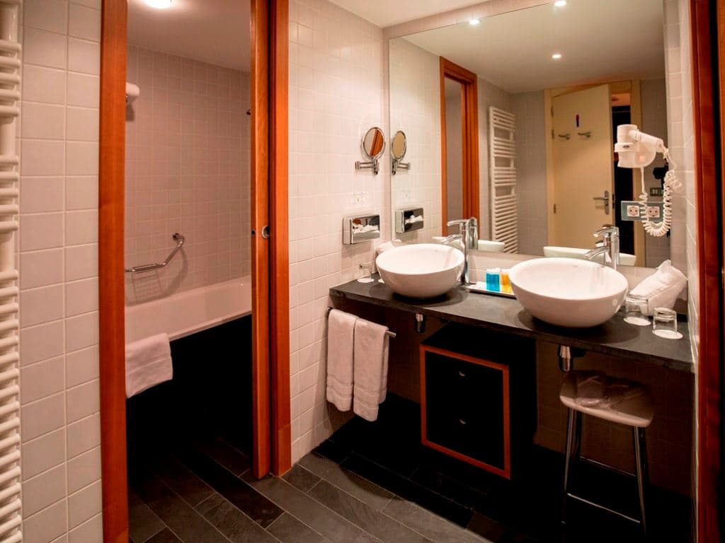 rooms-standard-room