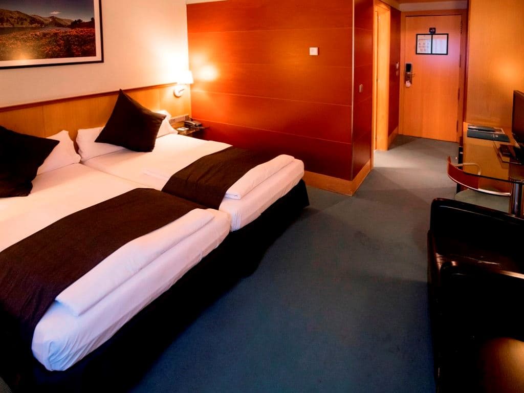 rooms-standard-room