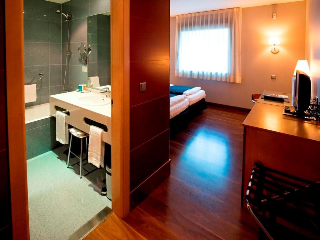 rooms-standard-room