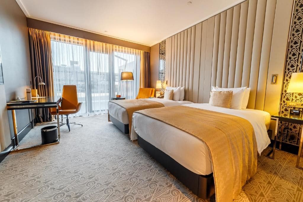rooms-double-twin-standard-room
