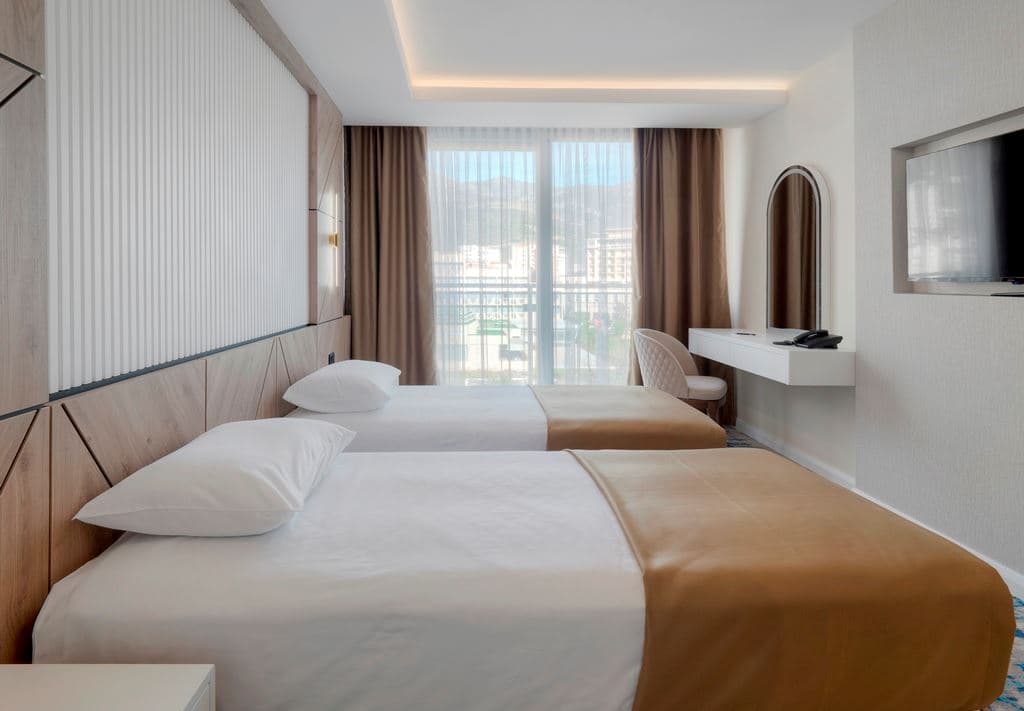 rooms-double-room-main-building