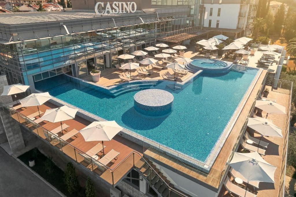 pools-pools