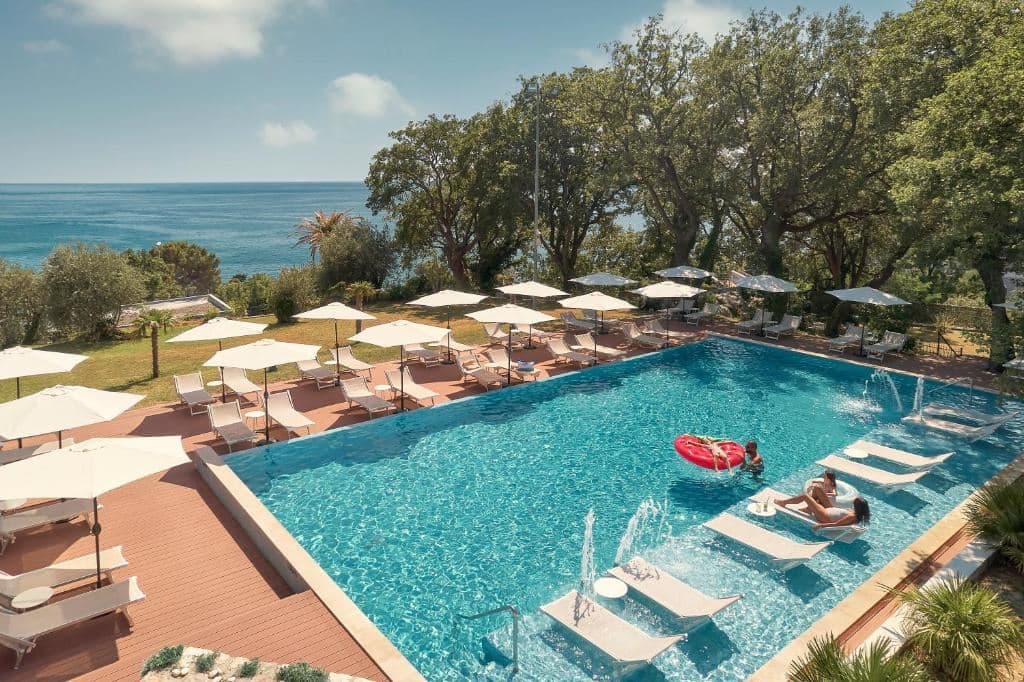 pools-pools