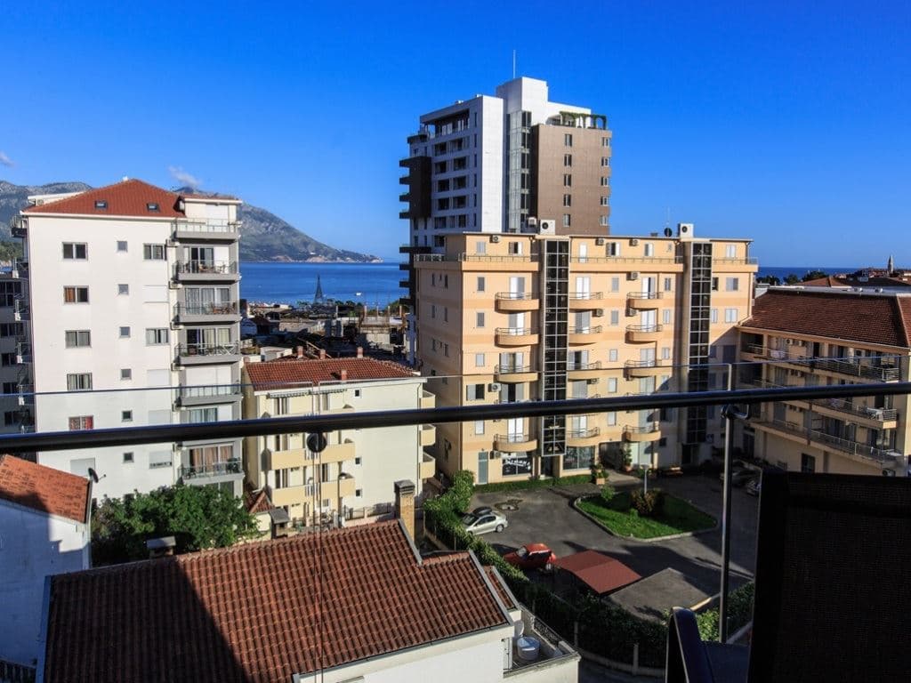 rooms-superior-suite-partial-sea-view