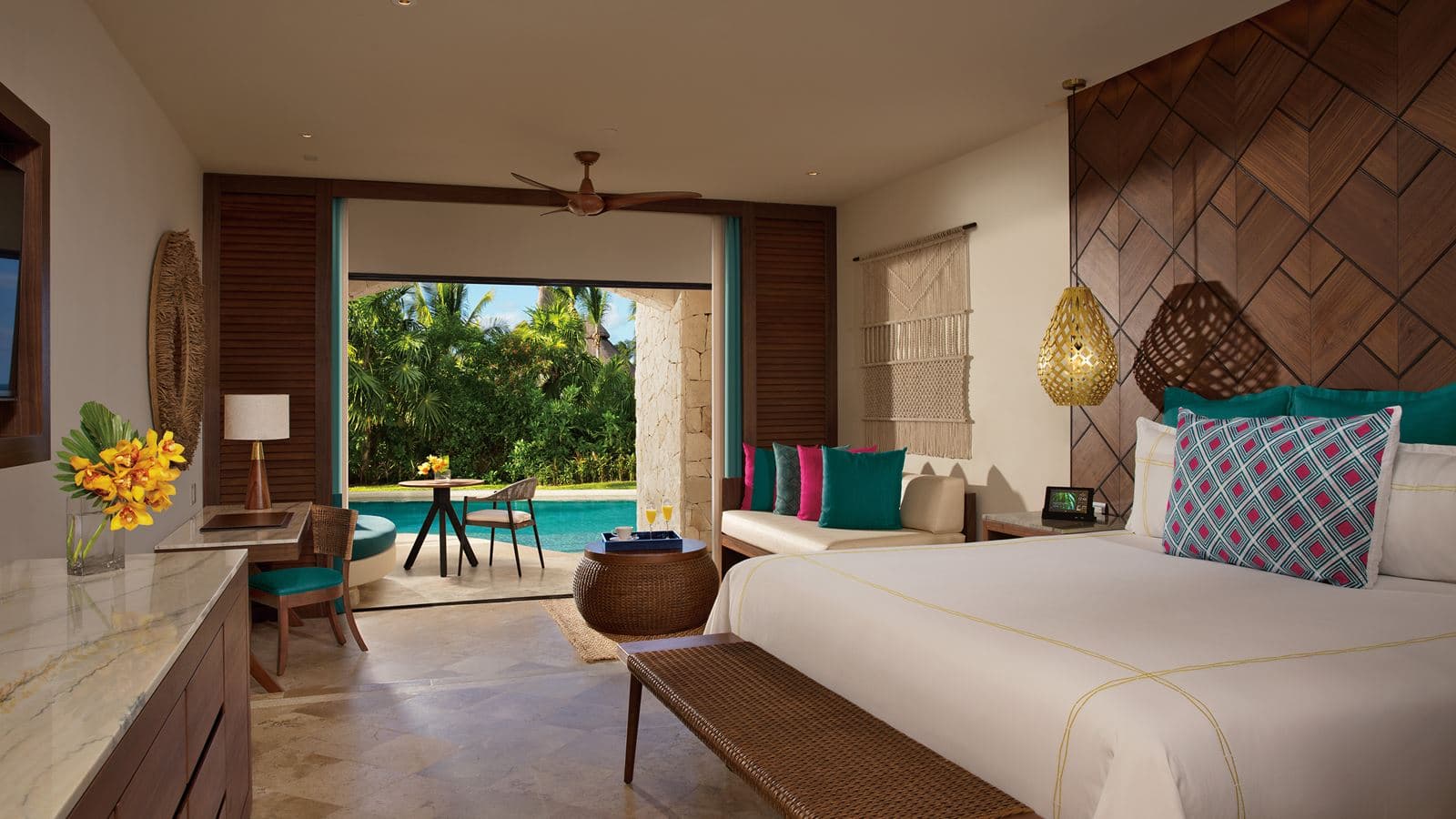 rooms-preffered-club-junior-suite-swim-out