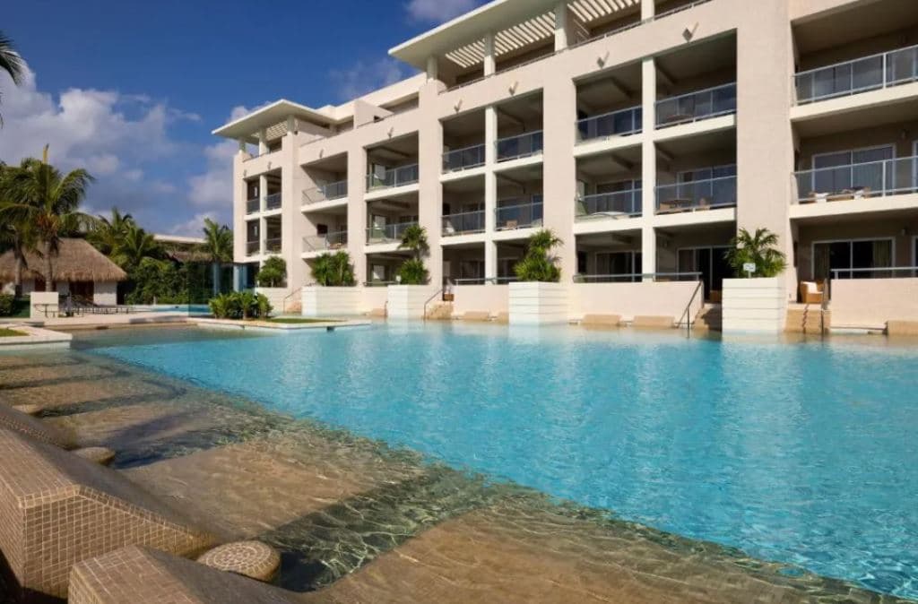 rooms-the-reserve-master-suite-swim-up