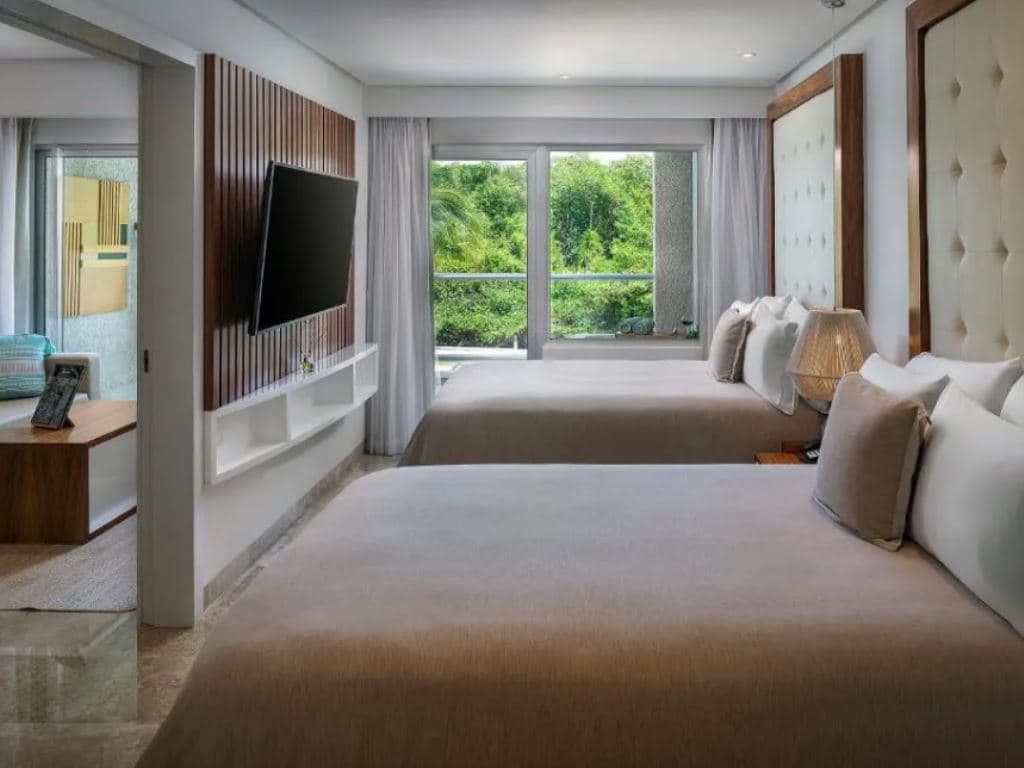 rooms-the-reserve-suite-swim-up