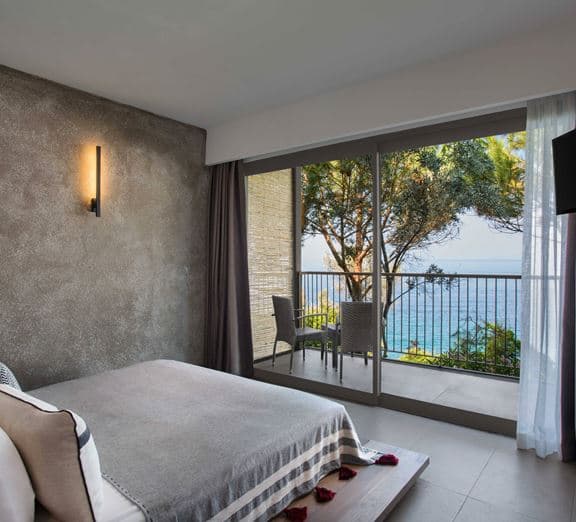FAMILY COMFORT PARTLY SEA VIEW Номера