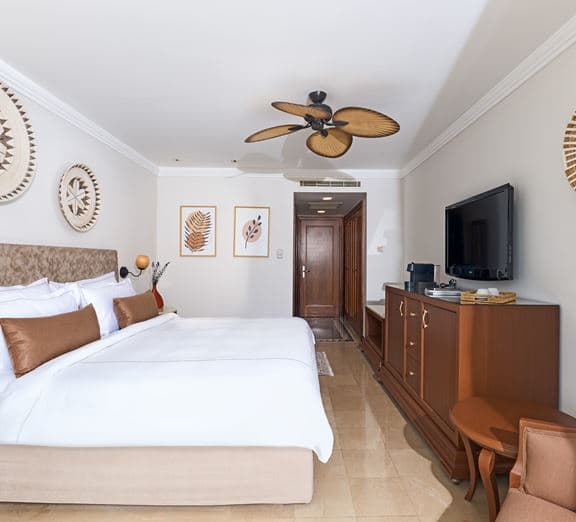 DELUXE ROOM GARDEN VIEW Номера