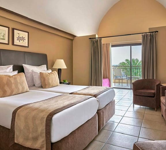 DBL DELUXE SEA VIEW ROOM (2+1) Номера
