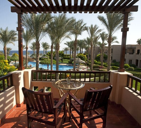 Superior Room - Pool View Номера