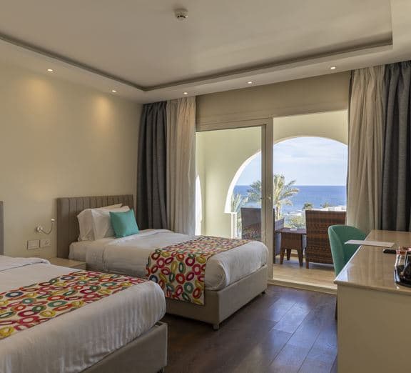 Jacuzzi Family Suite Номера