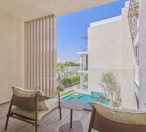 Superior Room with Plunge Pool View Номера