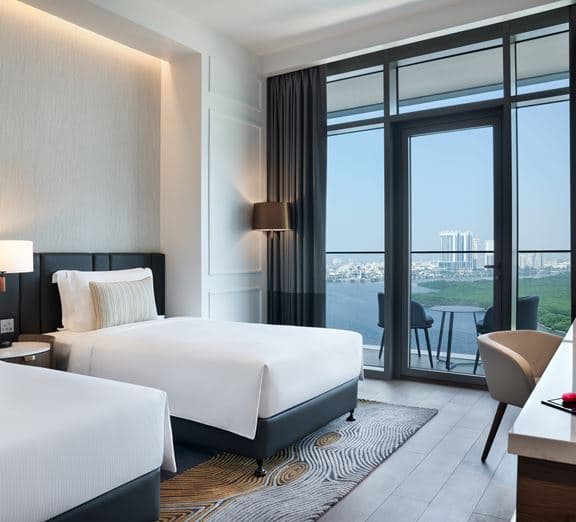Sea View Room with Balcony - Twin Bed Номера
