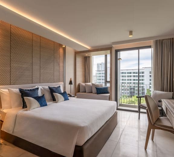 Superior Balcony Room Номера