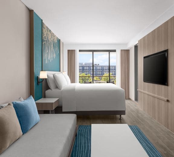 Family Larger Guest Room Resort View Номера