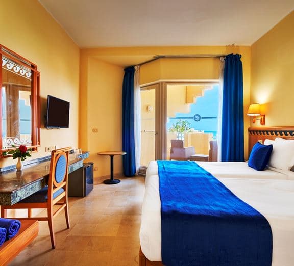 Room Standard Double SeaView Номера