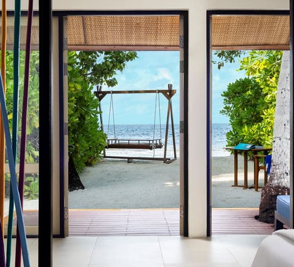 Beachfront Rainmist Villa Номера