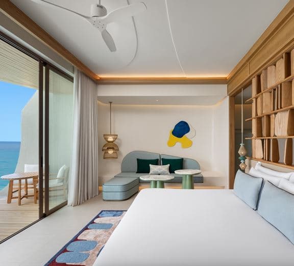 One-Bedroom Overwater Pool Villa Номера